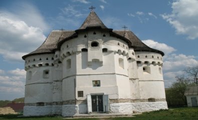 Картинки по запросу покровська церква-фортеця
