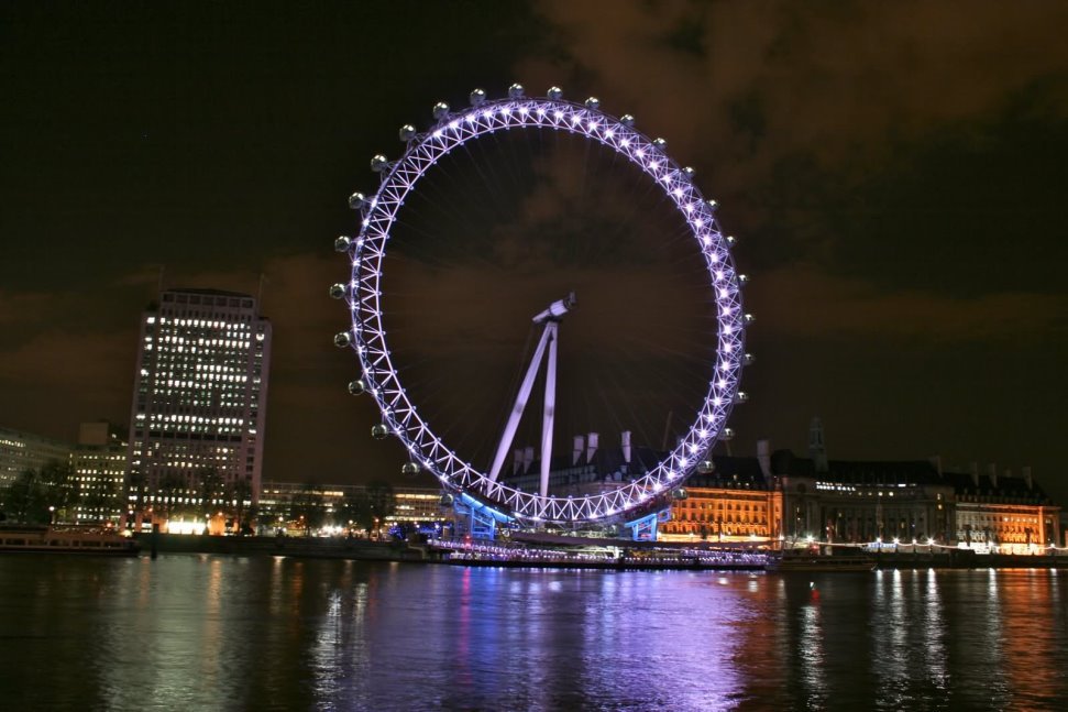 C:\Users\Марина\Desktop\Amazing-White-Lights-On-London-Eye-At-Night.jpg