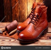 C:\Documents and Settings\user\Рабочий стол\depositphotos_136806548-stock-photo-leather-boots-and-bootmaker-tools.jpg