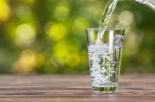 Польза стакана воды натощак - ученые провели эксперимент