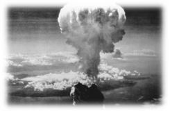 Фото взрыва атомной бомбы в Нагасаки