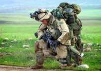 Экипировка солдата: тяжелее или мобильнее? | Пикабу