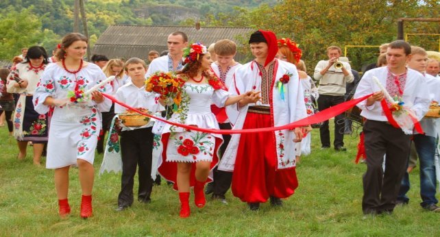 Картинки по запросу весілля українське