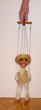 https://upload.wikimedia.org/wikipedia/commons/thumb/5/5e/Mexicano_marioneta_lou.jpg/300px-Mexicano_marioneta_lou.jpg