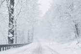 D:\47381511-winter-driving-winter-road-Stock-Photo.jpg