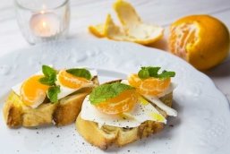 Бутерброди з мандарином і сиром фета: простий рецепт від Євгена ...