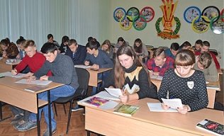 http://lisichansk.luguniv.edu.ua/01-college/01-news/2017/12_december/06.12.2017/img01.jpg