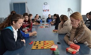 http://lisichansk.luguniv.edu.ua/01-college/01-news/2017/11_november/27.11.2017_II/img01.jpg