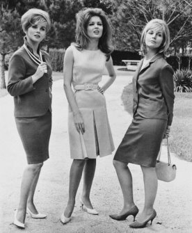 Картинки по запросу "мода 60-х годов женщины"