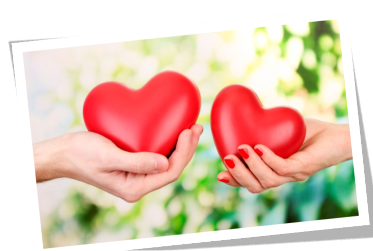 C:\Users\Администратор\Desktop\Holidays___Saint_Valentines_Day_Heart_in_hands_on_Valentine_s_Day_February_14_061372_.jpg