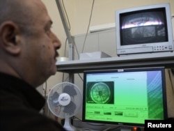 Фахівці МАГАТЕ у Відні перевіряють рівень радіоактивного ізотопу йоду-131, 11 листопада 2011 року