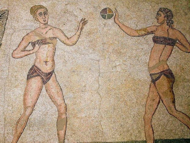 mosaics-of-girls-in-bikinis-at-the-villa-romana_700_0.jpg