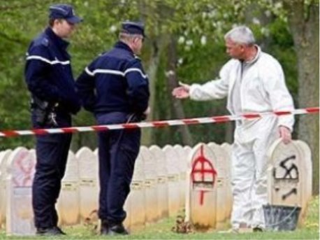 Картинки по запросу фото Аблен-Сен-Назере, Франція Вандали осквернили могили на кладовищі
