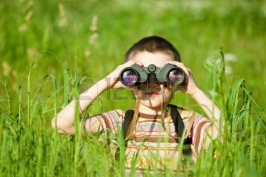 C:\Users\ТАТЬЯНА\Downloads\5126252-young-boy-in-a-field-looking-through-binoculars.jpg