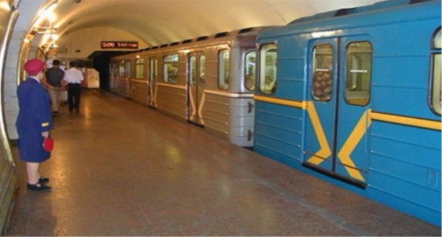 Названа причина остановки движения в метро Киева