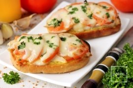 Горячие бутерброды с курицей, помидорами и моцареллой - рецепт с  фотографиями - Patee. Рецепты
