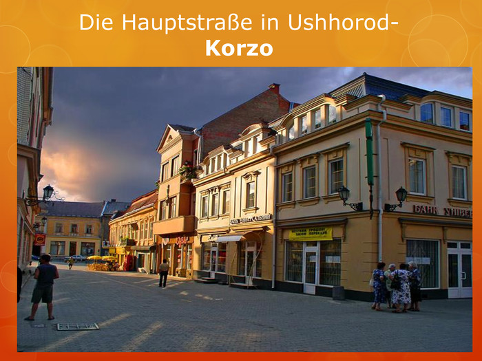 Die Hauptstraße in Ushhorod- Korzo
