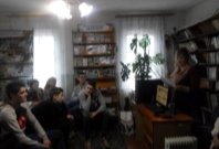 На данном изображении может находиться: 7 человек, в том числе Юлия Хандожинская, люди сидят и в помещении