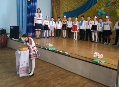 D:\1- А клас фото\Ми любимо Україну\Патенко Ми діти твої Україно\IMG_20190418_113641.jpg
