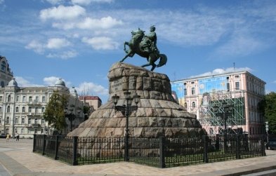 The Monument to Bohdan Khmel'nyts'kyi, Kyiv: photos, description, address,  on the map