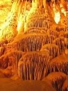 Сталактити і сталагміти в печері Авшалом, Ізраїль (1)