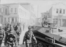 &Fcy;&acy;&jcy;&lcy;:Bundesarchiv Bild 101I-164-0357-29A, Athen, Einmarsch deutscher Truppen.jpg