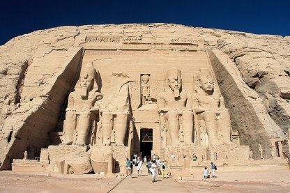 Описание: D:\Загрузки\1024px-Abu_Simbel,_Ramesses_Temple,_front,_Egypt,_Oct_2004.jpg