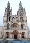 https://upload.wikimedia.org/wikipedia/commons/thumb/b/ba/Catedral_de_Burgos.jpg/800px-Catedral_de_Burgos.jpg