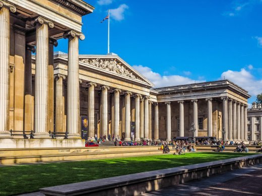 Luggage Storage British Museum - 7 days a week - from £1/hour
